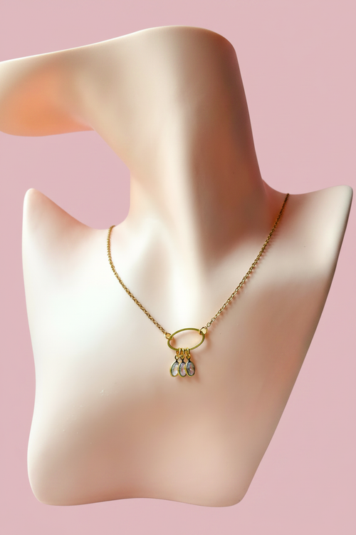 Collier charms fond rose poudré