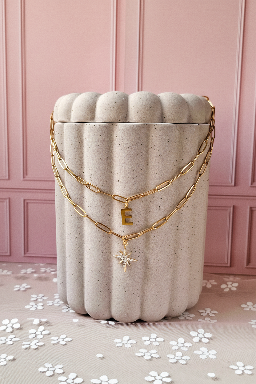 Collier double chaîne - fond rose poudré